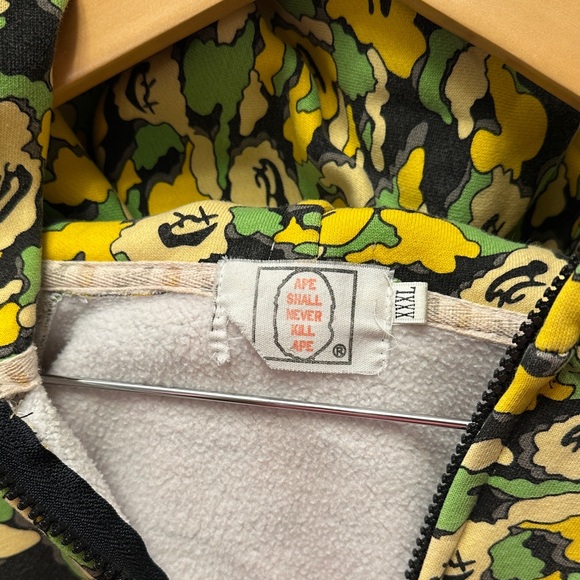 Vintage Bape Yellow and Green Camo Zip-Up Hoodie XXXL - Picture 2 of 3